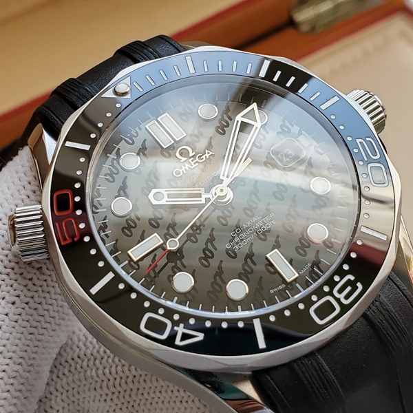 オメガ時計内部構造